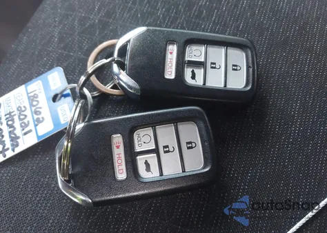 2021 Honda Passport 2Wd Sport z USA, uszkodzony, nr VIN 5FNYF7H22MB008205